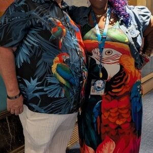 Couples Colorful Parrot Print Bird Set